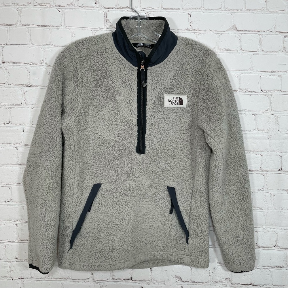 The North Face Campshire Pullover Boys Large Sherpa Fleece 1/4 Zip Jacket Gray